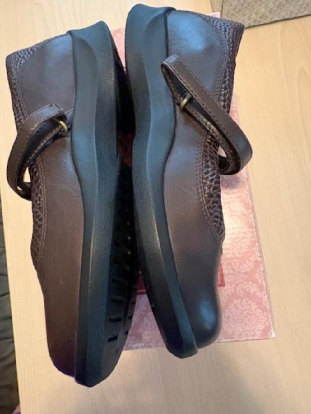 Women's Aetrex Mary Jane Julia Shoes Leather Upper Dark Brown Size 6.5 Wide New - Picture 6 of 9